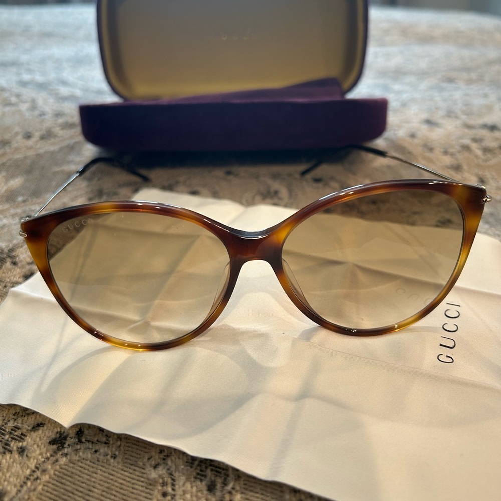 Women’s Gucci sunglasses style # GG1268sa